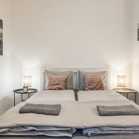 Industrial Fantasy Apartment Budapeşte Dış mekan fotoğraf