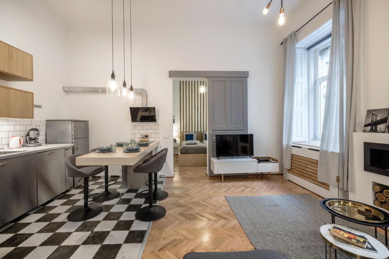 Industrial Fantasy Apartment Budapeşte Dış mekan fotoğraf