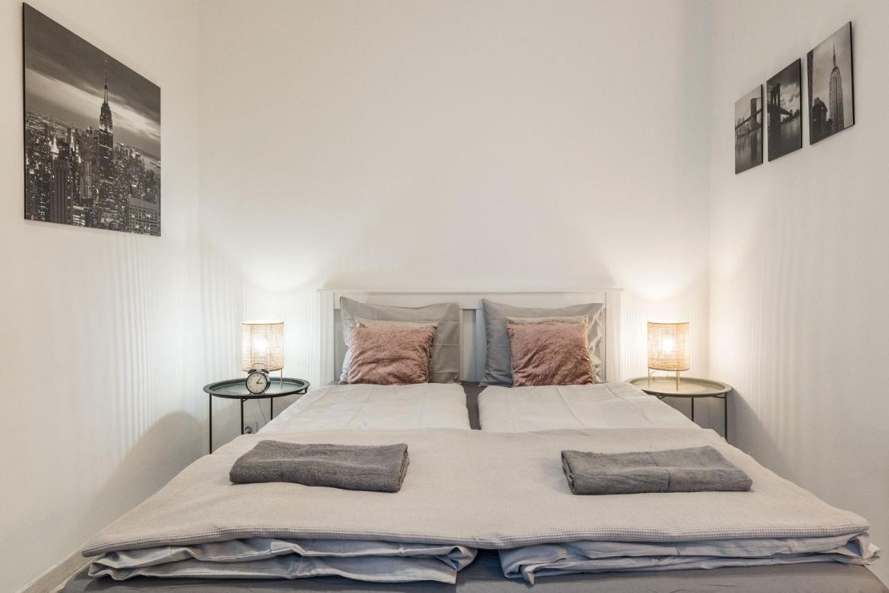Industrial Fantasy Apartment Budapeşte Dış mekan fotoğraf