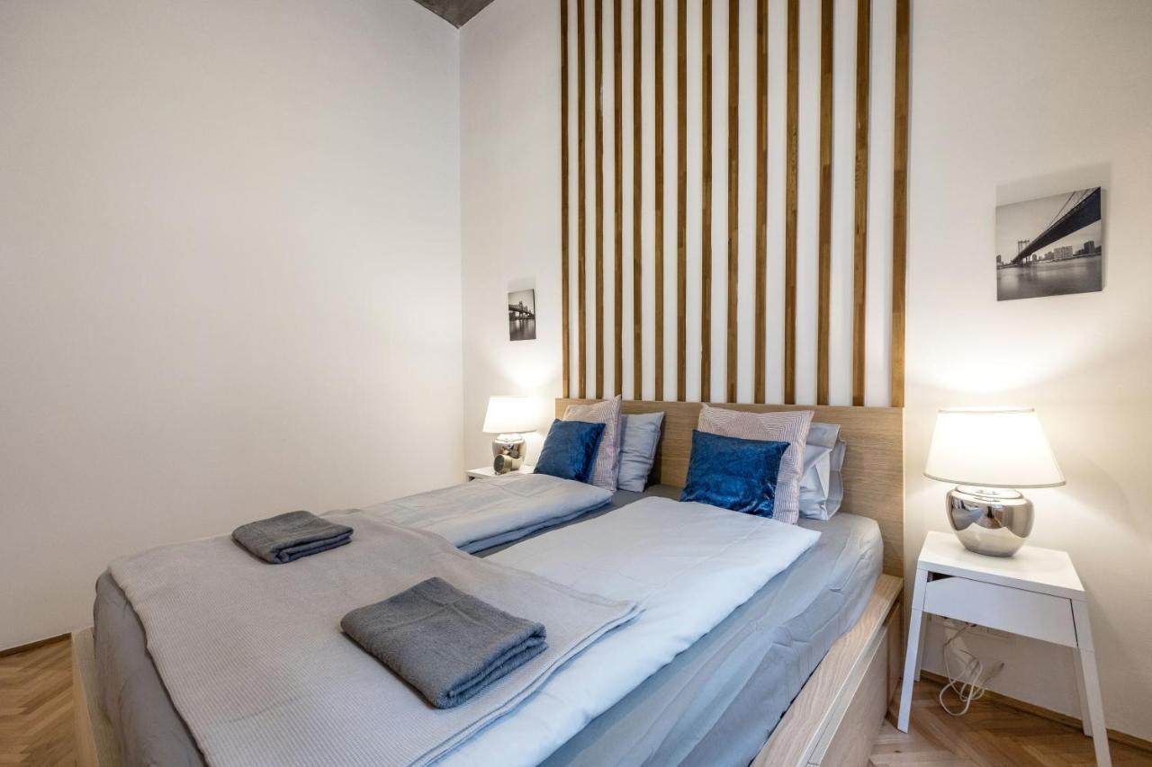 Industrial Fantasy Apartment Budapeşte Dış mekan fotoğraf